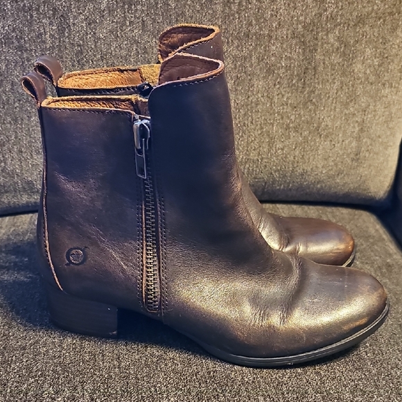 Born Shoes - 🤎 Born Brown Leather Ankle Boots